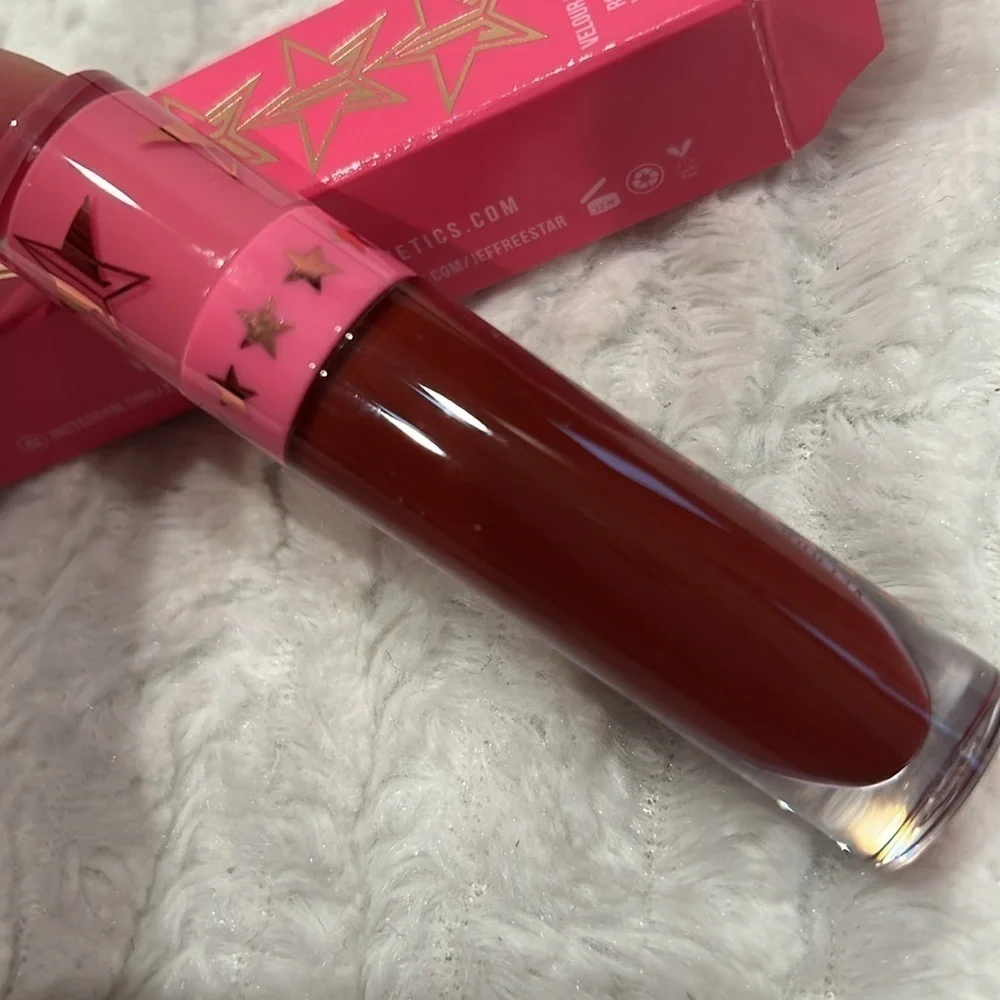 Jeffree Star Velour Liquid Lipstick Designer Blood full size new in box deep red